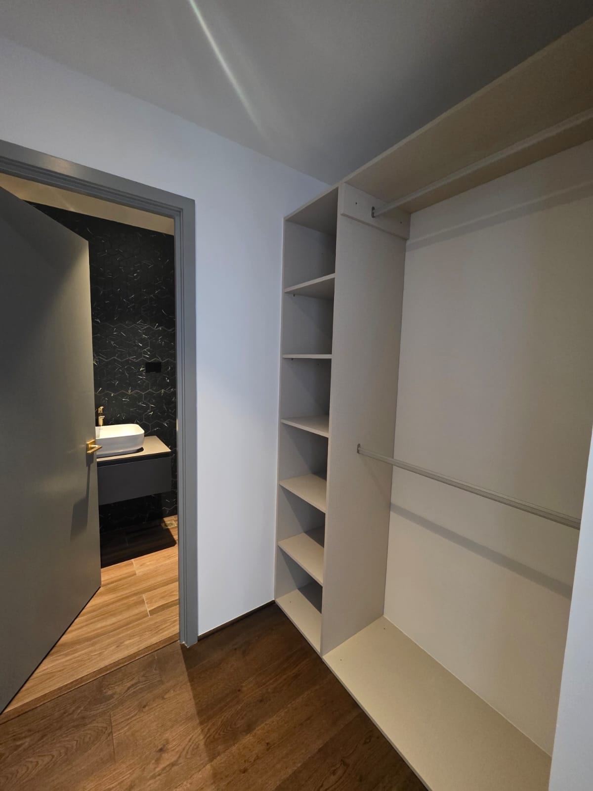 Apartamento para estrenar en z. 10 en excelente ubicación l — Apartamento en Alquiler en Zona 10, Guatemala, Ciudad — foto 8 de 11