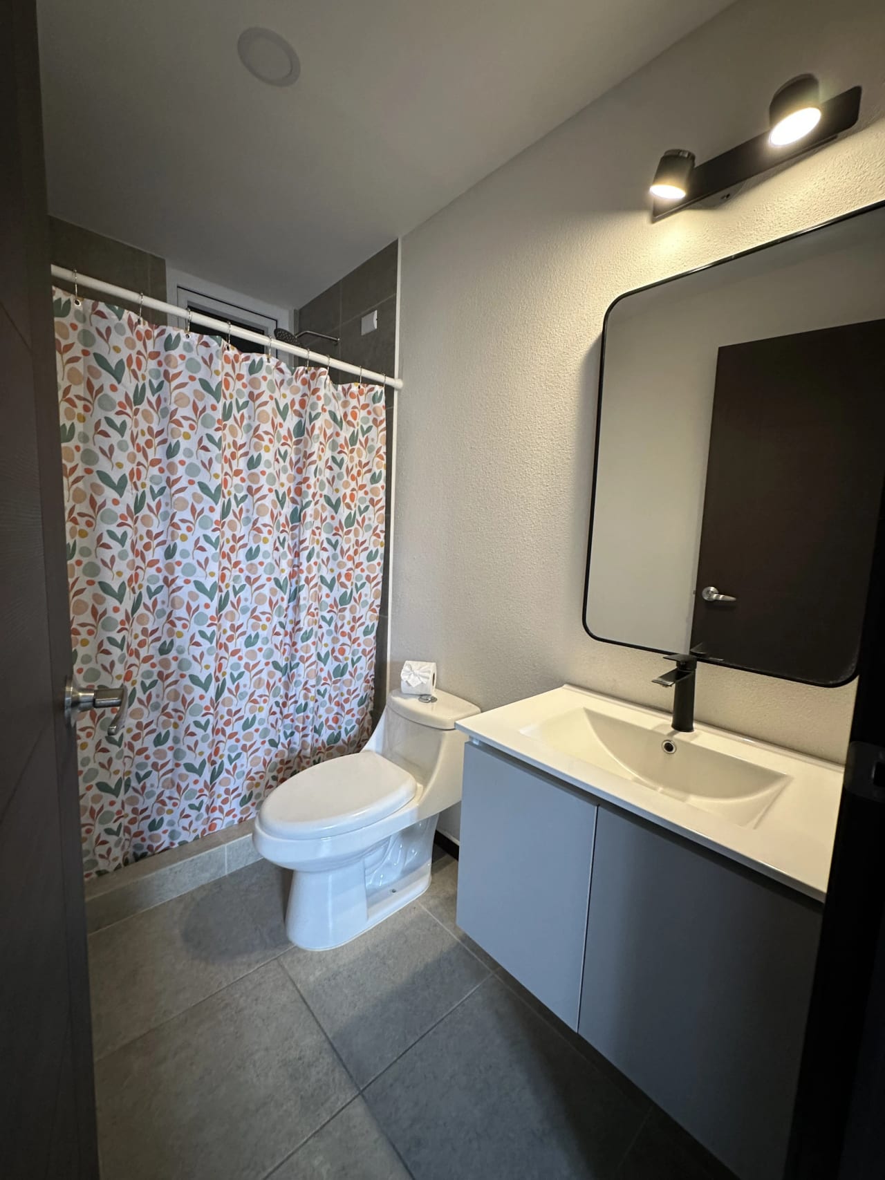 Apartamento Equipado en Venta | 3 Hab | Parque San Jorge Z.11 — Apartamento en Venta en Parque San Jorge, Zona 11, Guatemala, Ciudad — foto 7 de 17