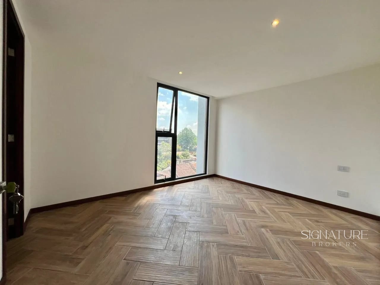 Apartamento en Renta en Naori - zona 10 — Apartamento en Alquiler en Zona 10, Guatemala, Ciudad — foto 6 de 12