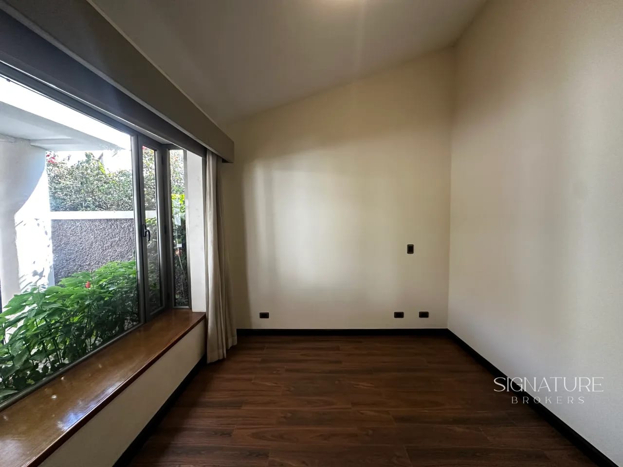 Casa en Venta - Col. El Prado, Z.10 — Casa en Venta en Zona 10, Guatemala, Ciudad — foto 10 de 12