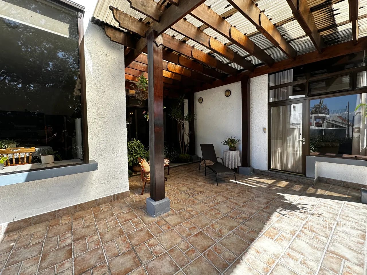 Casa en Venta – El Prado Z.10 — Casa en Venta en Zona 10, Guatemala, Ciudad — foto 2 de 14