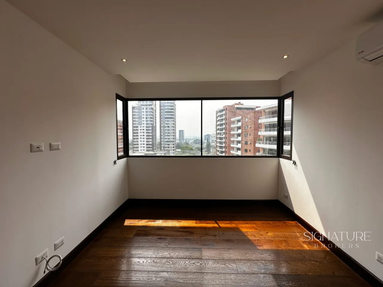 Apartamento en Venta – Tiffany Quinta Z.14 — Apartamento en Venta en Tiffany 5ta Avenida, Zona 14, Guatemala, Ciudad — foto 3 de 9