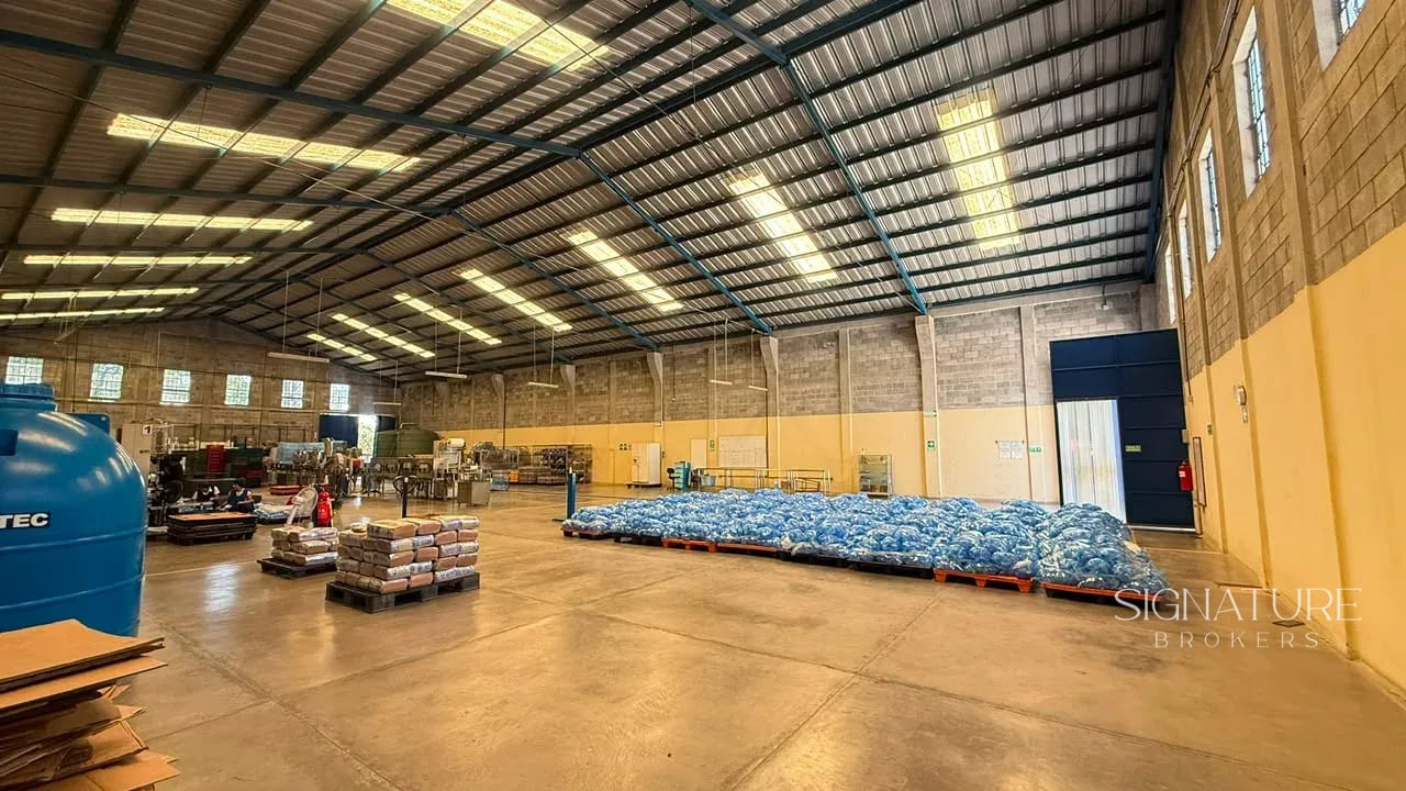 Bodega en Renta villa Nueva zona 5 - a 9 Minutos de la VAS — Bodega / Ofibodega en Alquiler en Mayan Golf, Villa Nueva, Guatemala, Ciudad — foto 9 de 11