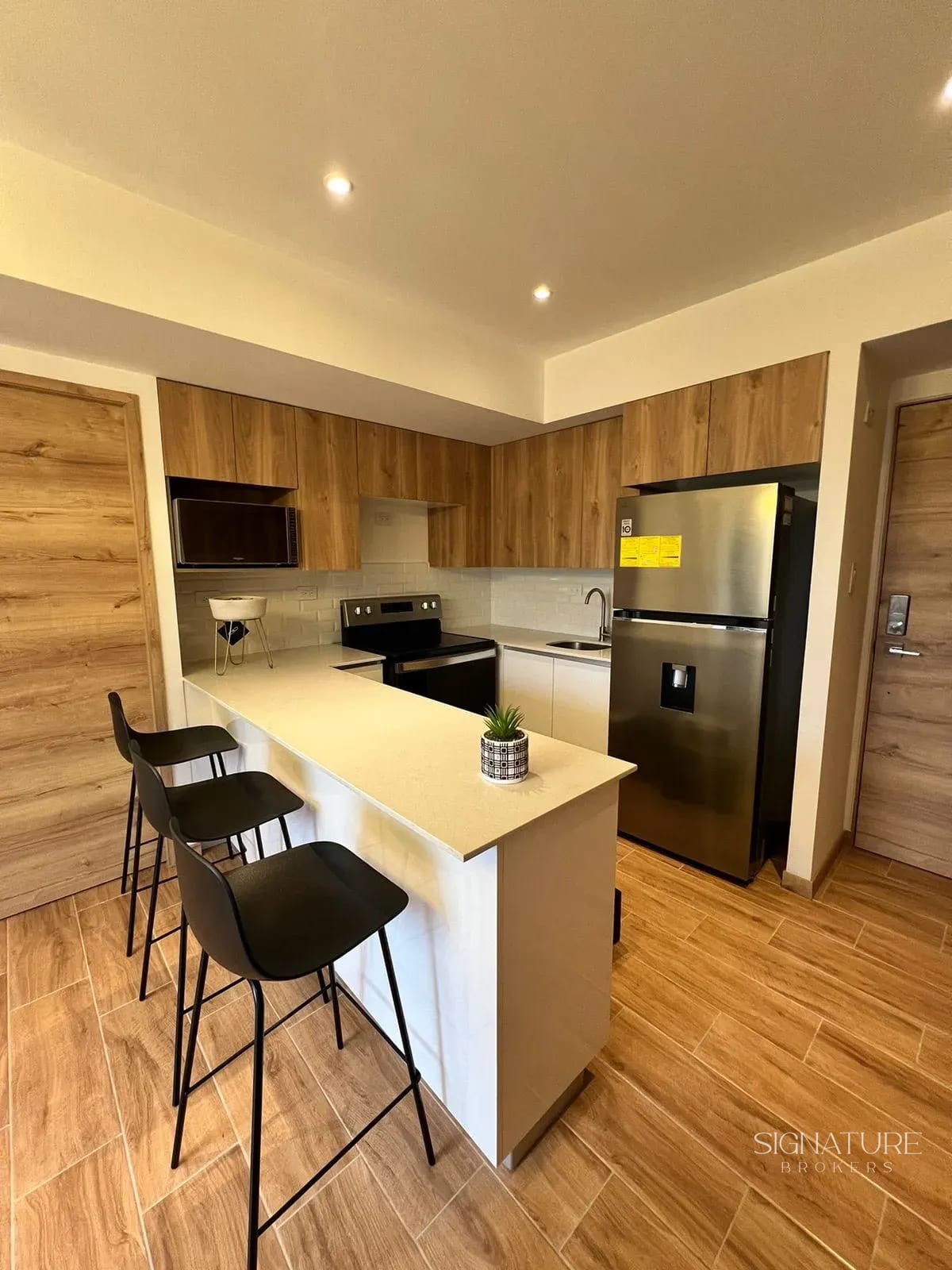 Apartamento en Alquiler Amueblado - Cendana zona 9 (copia) — Apartamento en Alquiler en Cendana, Zona 9, Guatemala, Ciudad — foto 2 de 8