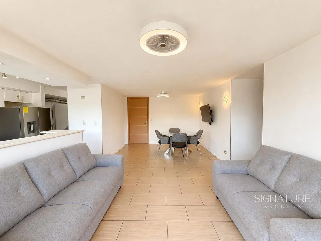 Apartamento amueblado en renta - Condado La Villa, zona 14 — Apartamento en Alquiler en Condado La Villa, Zona 14, Guatemala, Ciudad — foto 4 de 9