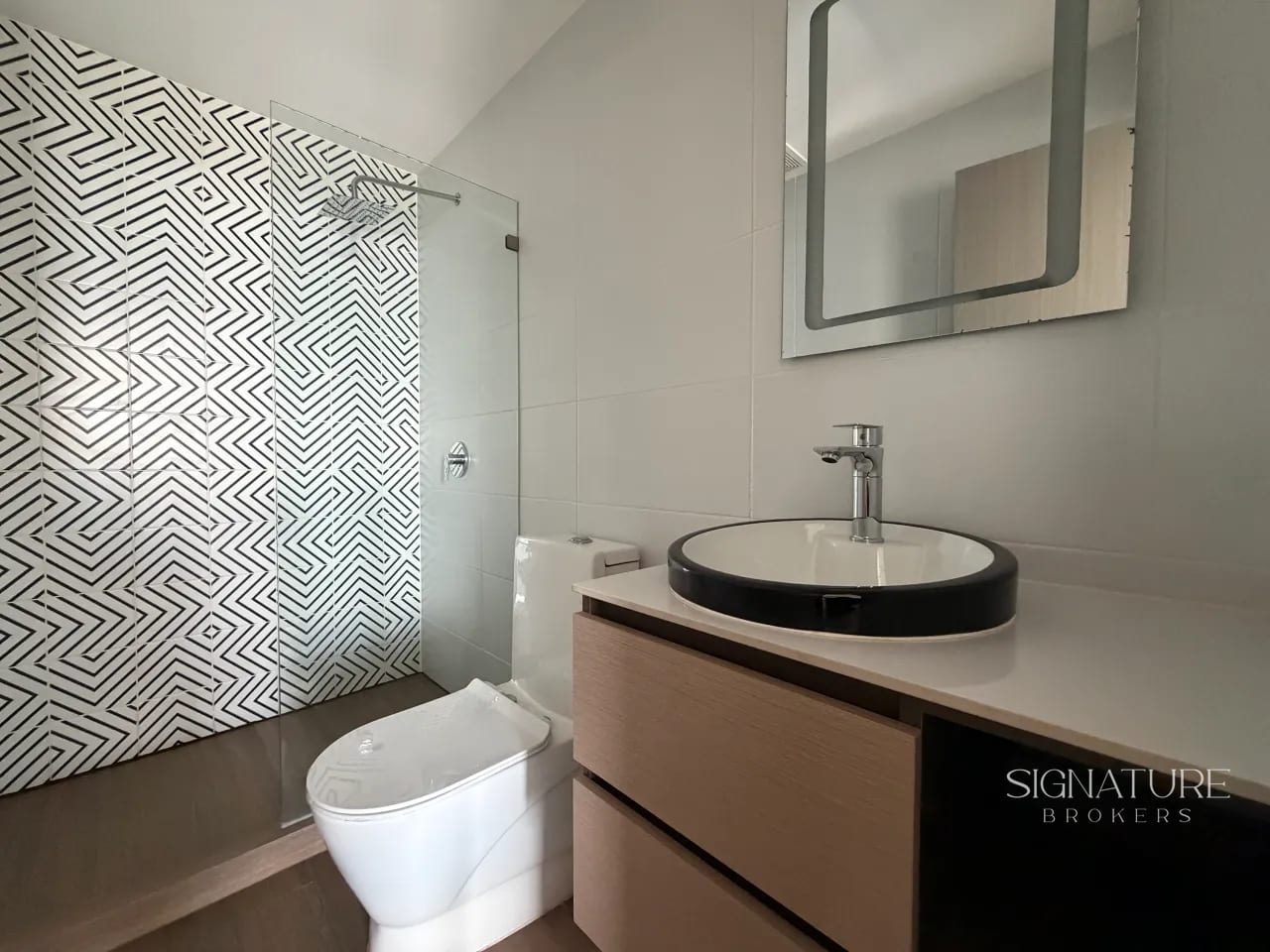 partamento en Renta – Naru 16, Vista Hermosa IV Z.16 (copia) — Apartamento en Alquiler en Zona 16, Guatemala, Ciudad — foto 5 de 11