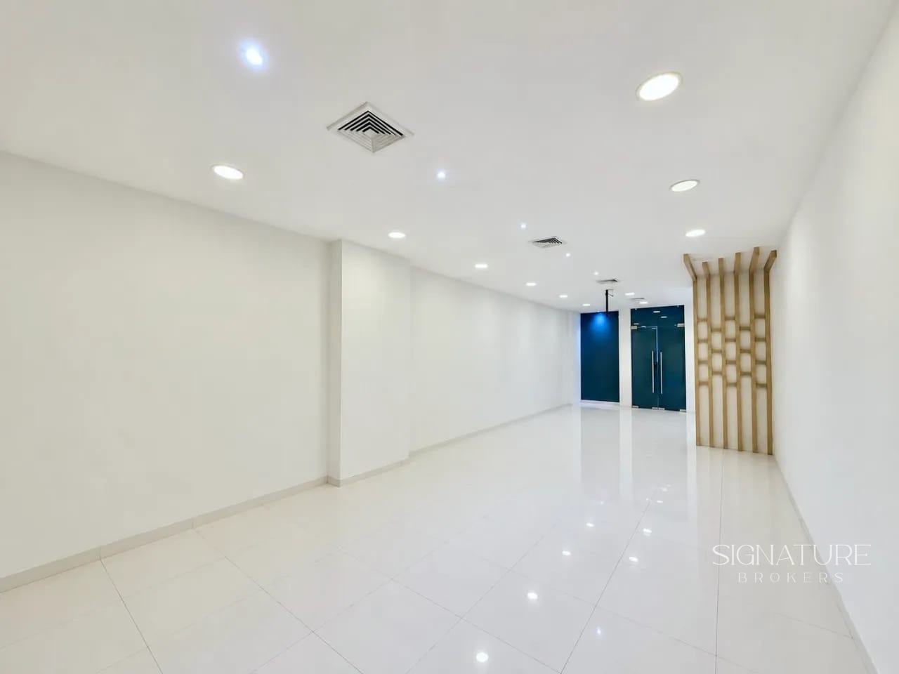 Local Comercial en Renta – Centro Comercial Pradera Zona 10 — Local en Alquiler en Zona 14, Guatemala, Ciudad — foto 4 de 7