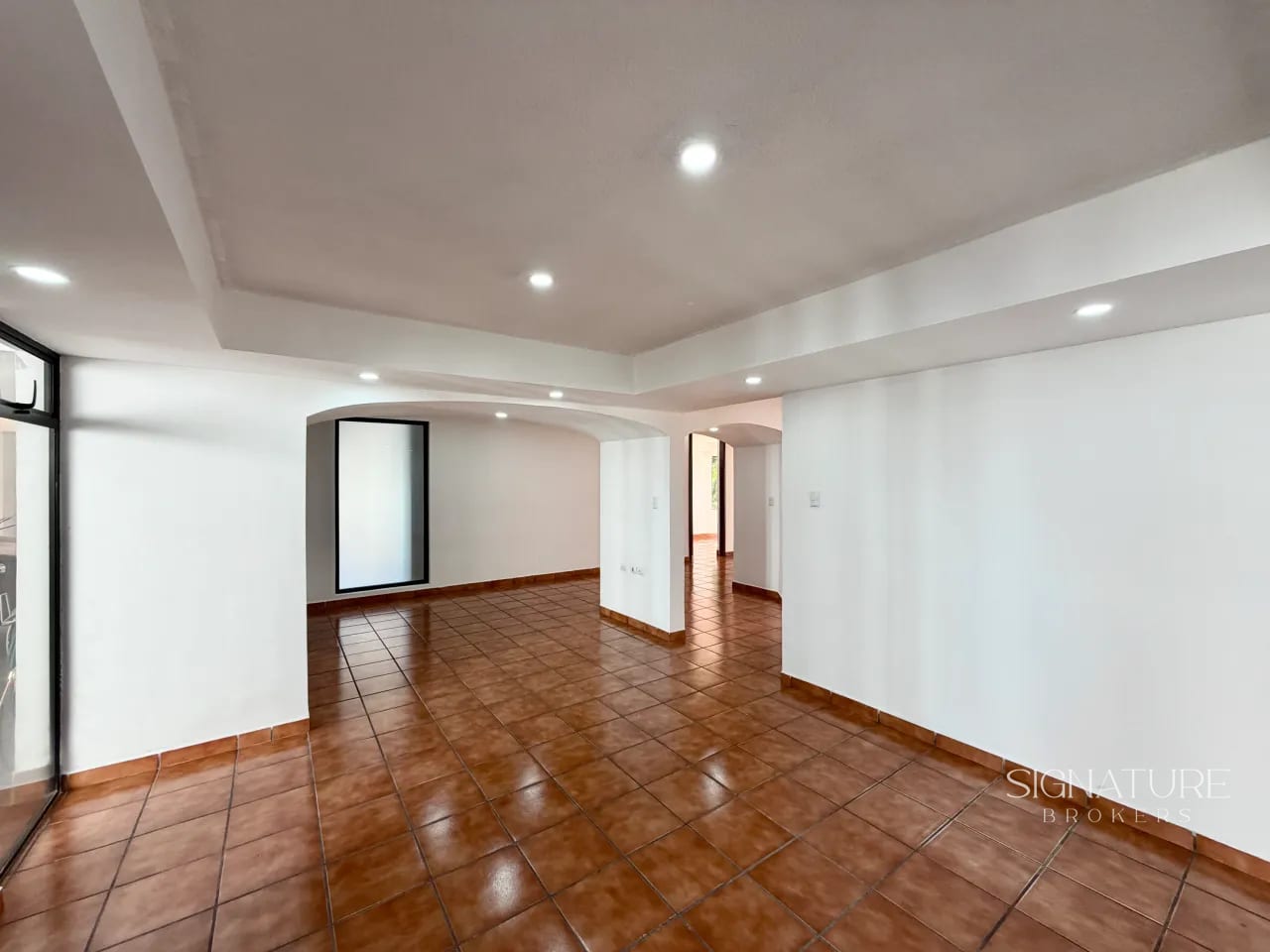 Casa en Renta: La Villa, 20 Ave, Zona 14 — Casa en Alquiler en Zona 14, Guatemala, Ciudad — foto 3 de 10