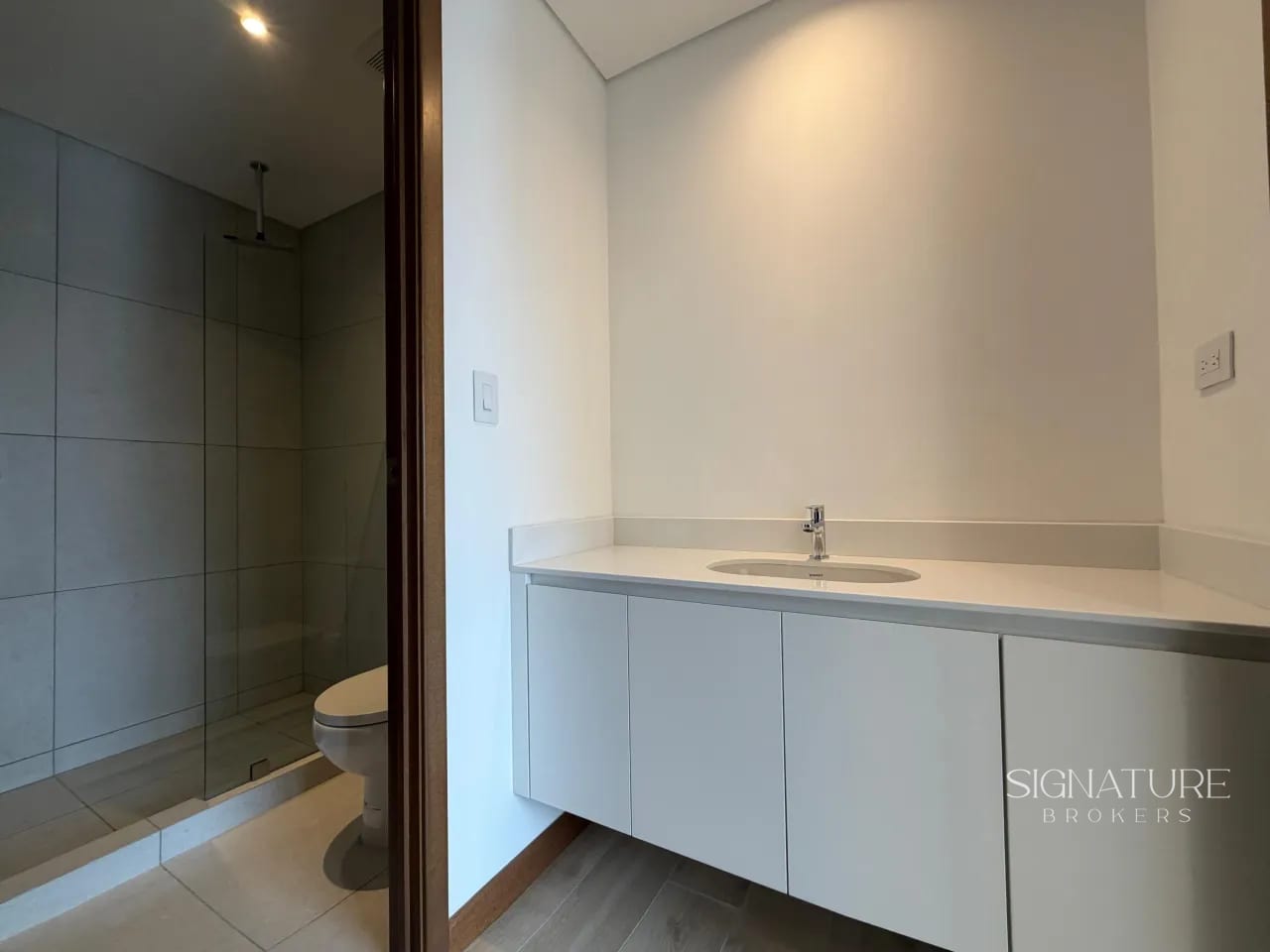 Apartamento en Venta - Ferre Díez Z.10 — Apartamento en Venta en Ferré Diez, Zona 10, Guatemala, Ciudad — foto 2 de 13