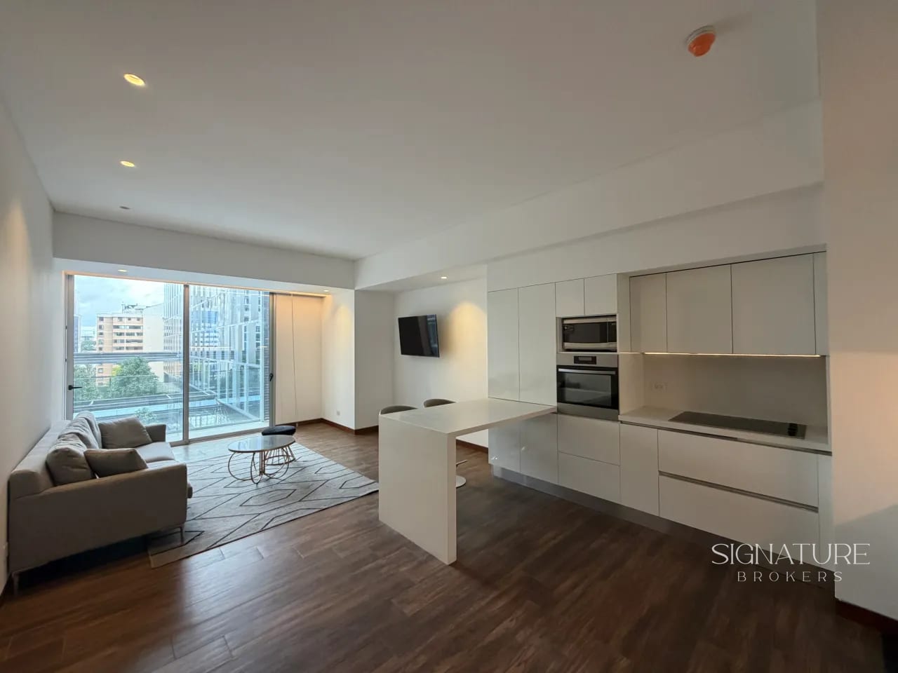 Apartamento amueblado en Renta – Avia, Zona 10 — Apartamento en Alquiler en Zona 10, Guatemala, Ciudad — foto 3 de 9