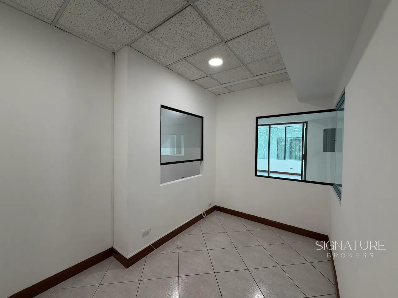 Oficina en Renta – Europlaza, 5ta Avenida Z.14 — Oficina en Alquiler en Europlaza, Zona 14, Guatemala, Ciudad — foto 1 de 17