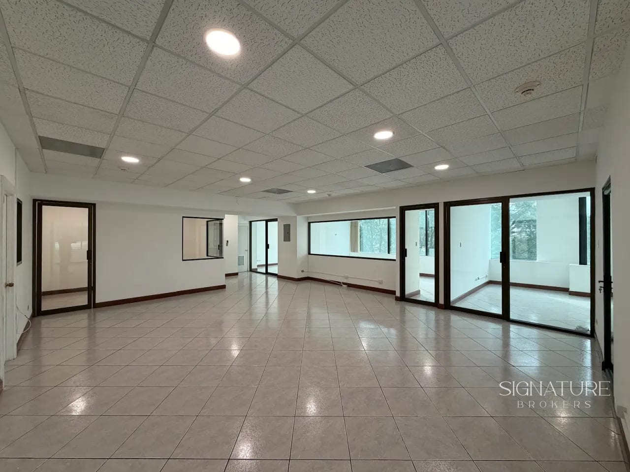 Oficina en Renta – Europlaza, 5ta Avenida Z.14 — Oficina en Alquiler en Europlaza, Zona 14, Guatemala, Ciudad — foto 3 de 17