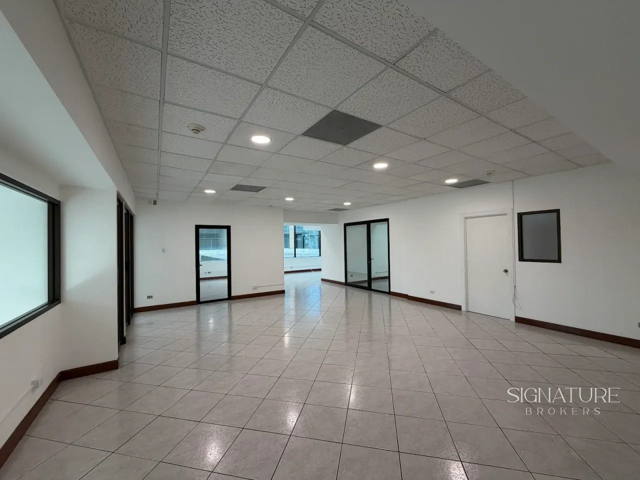 Oficina en Renta – Europlaza, 5ta Avenida Z.14 — Oficina en Alquiler en Europlaza, Zona 14, Guatemala, Ciudad — foto 8 de 17