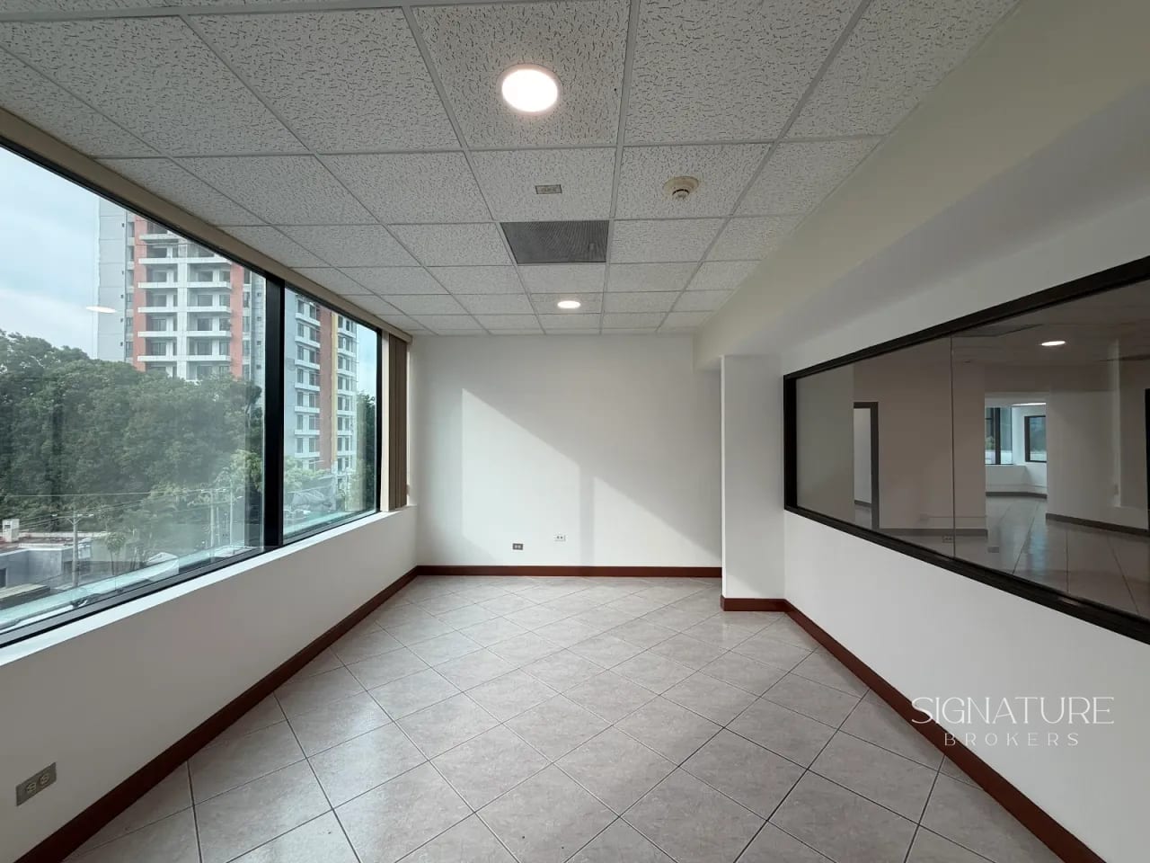 Oficina en Renta – Europlaza, 5ta Avenida Z.14 — Oficina en Alquiler en Europlaza, Zona 14, Guatemala, Ciudad — foto 13 de 17
