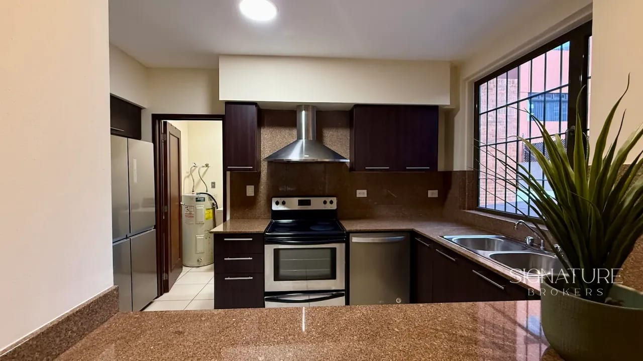 Apartamento en Venta con Jardín – Plenum Z.14 — Apartamento en Venta en Plenum 14, Zona 14, Guatemala, Ciudad — foto 13 de 16