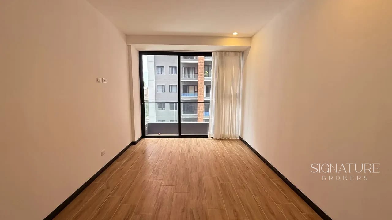 Apartamento en Renta – Essenza, Zona 13 (2 hab) — Apartamento en Alquiler en Essenza, Zona 13, Guatemala, Ciudad — foto 2 de 10
