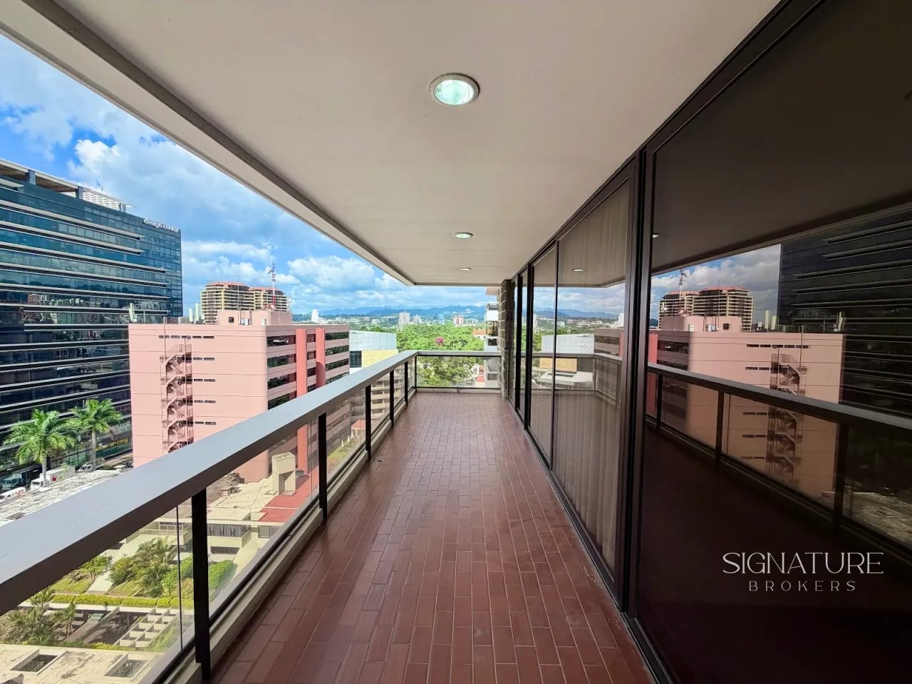 Apartamento en Renta – Tiffany II Z.10 — Apartamento en Alquiler en Tiffany II, Zona 10, Guatemala, Ciudad — foto 3 de 10
