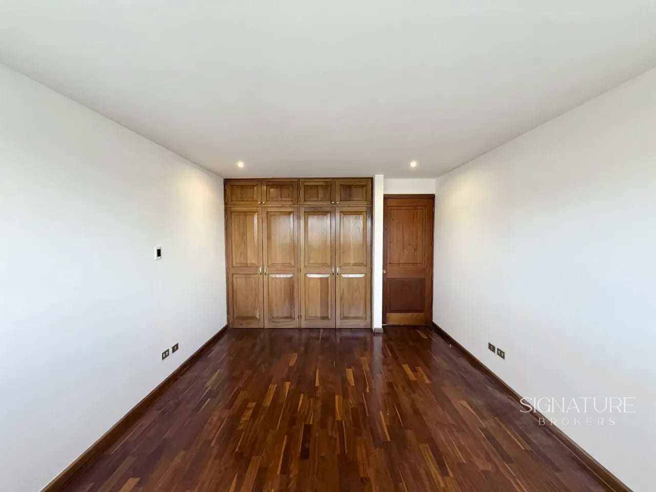 Apartamento en Renta – Edificio Tiffany I Z.10 — Apartamento en Alquiler en Tiffany, Zona 10, Guatemala, Ciudad — foto 8 de 10