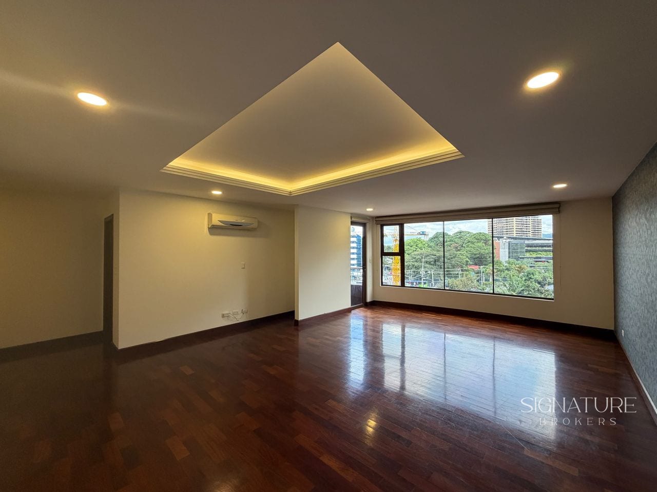 Apartamento en Renta - Santa Maria Z.10 (copia) — Apartamento en Alquiler en Zona 10, Guatemala, Ciudad — foto 2 de 17