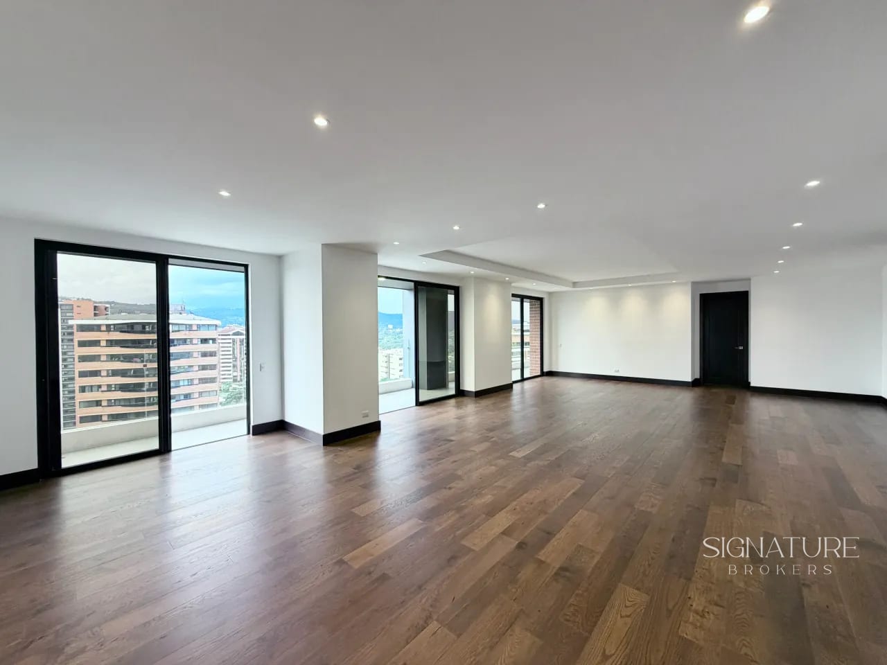 Apartamento en venta - Vistana, Z.14 — Apartamento en Venta en Vistana, Zona 14, Guatemala, Ciudad — foto 3 de 10