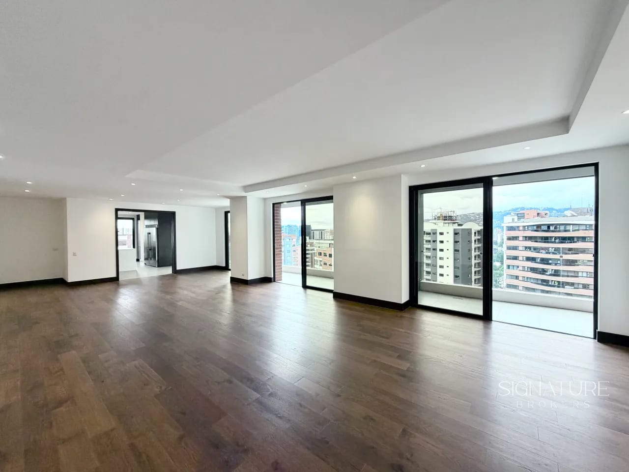 Apartamento en venta - Vistana, Z.14 — Apartamento en Venta en Vistana, Zona 14, Guatemala, Ciudad — foto 2 de 10
