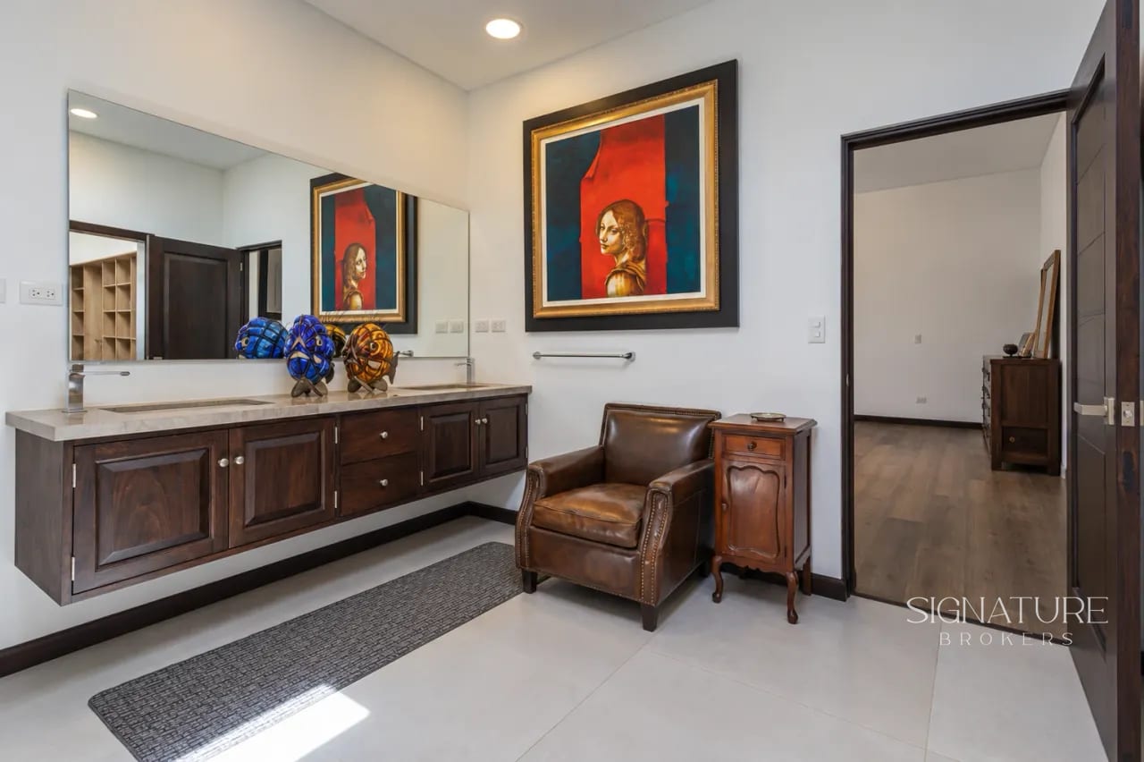 Casa en Venta - Santa Rosalía, Km. 12.5 CAES — Casa en Venta en Santa Rosalia La Laguna, Carretera a El Salvador, Guatemala, Ciudad — foto 11 de 12