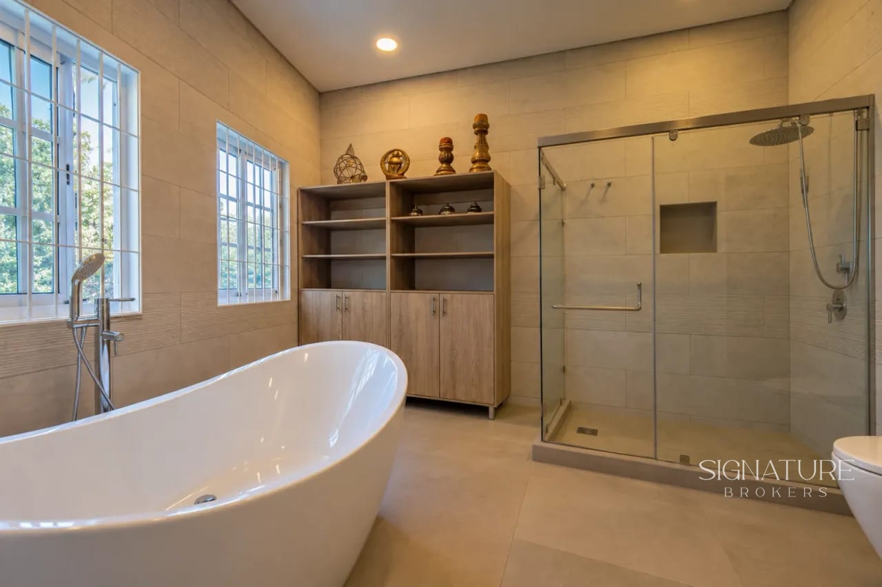Casa en Venta - Santa Rosalía, Km. 12.5 CAES — Casa en Venta en Santa Rosalia La Laguna, Carretera a El Salvador, Guatemala, Ciudad — foto 10 de 12