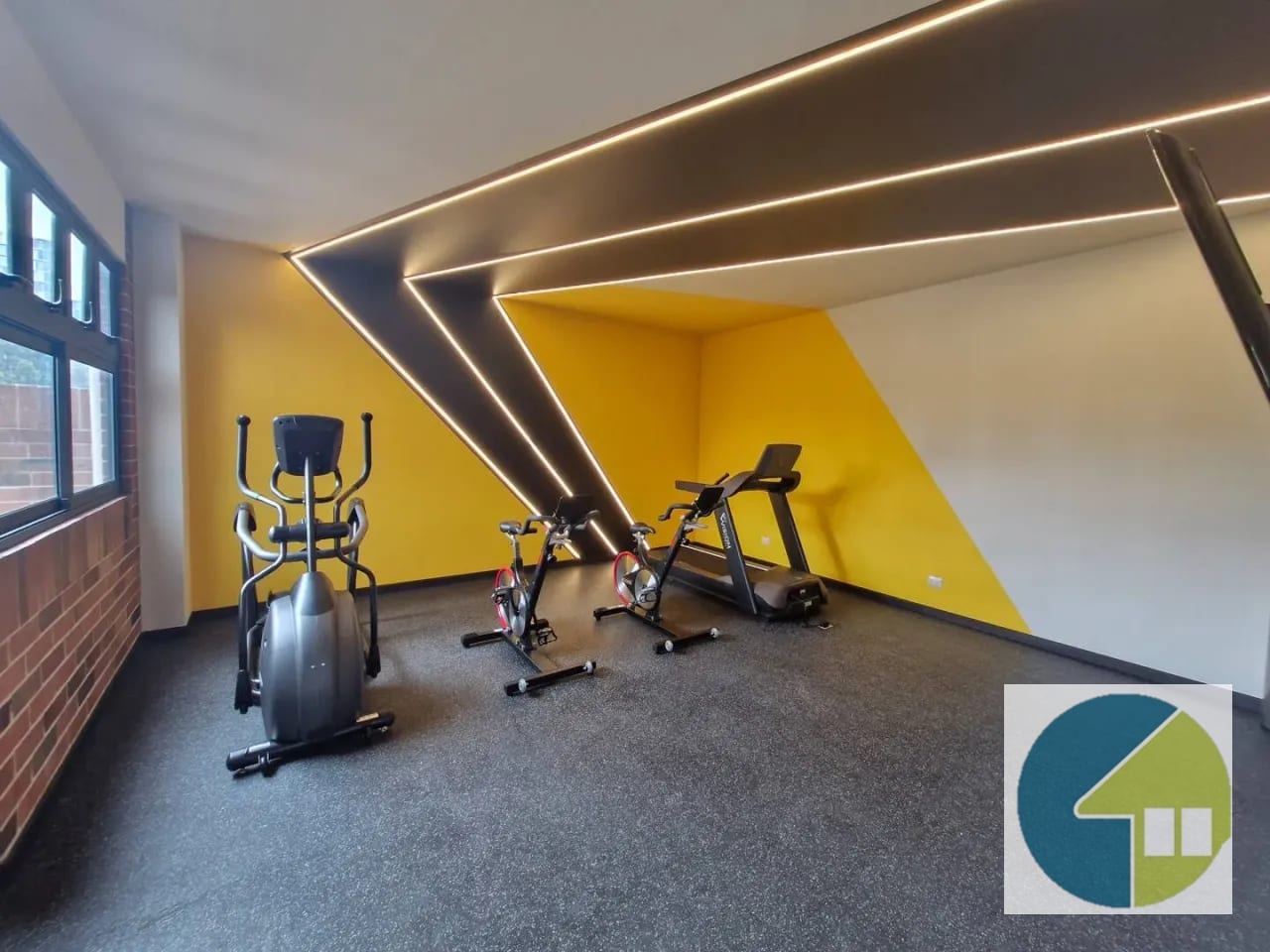Gimnasio — Apartamento amueblado y equipado en venta en zona 10 — Apartamento en Venta en Fiamene, Zona 10, Guatemala, Ciudad — foto 12 de 14