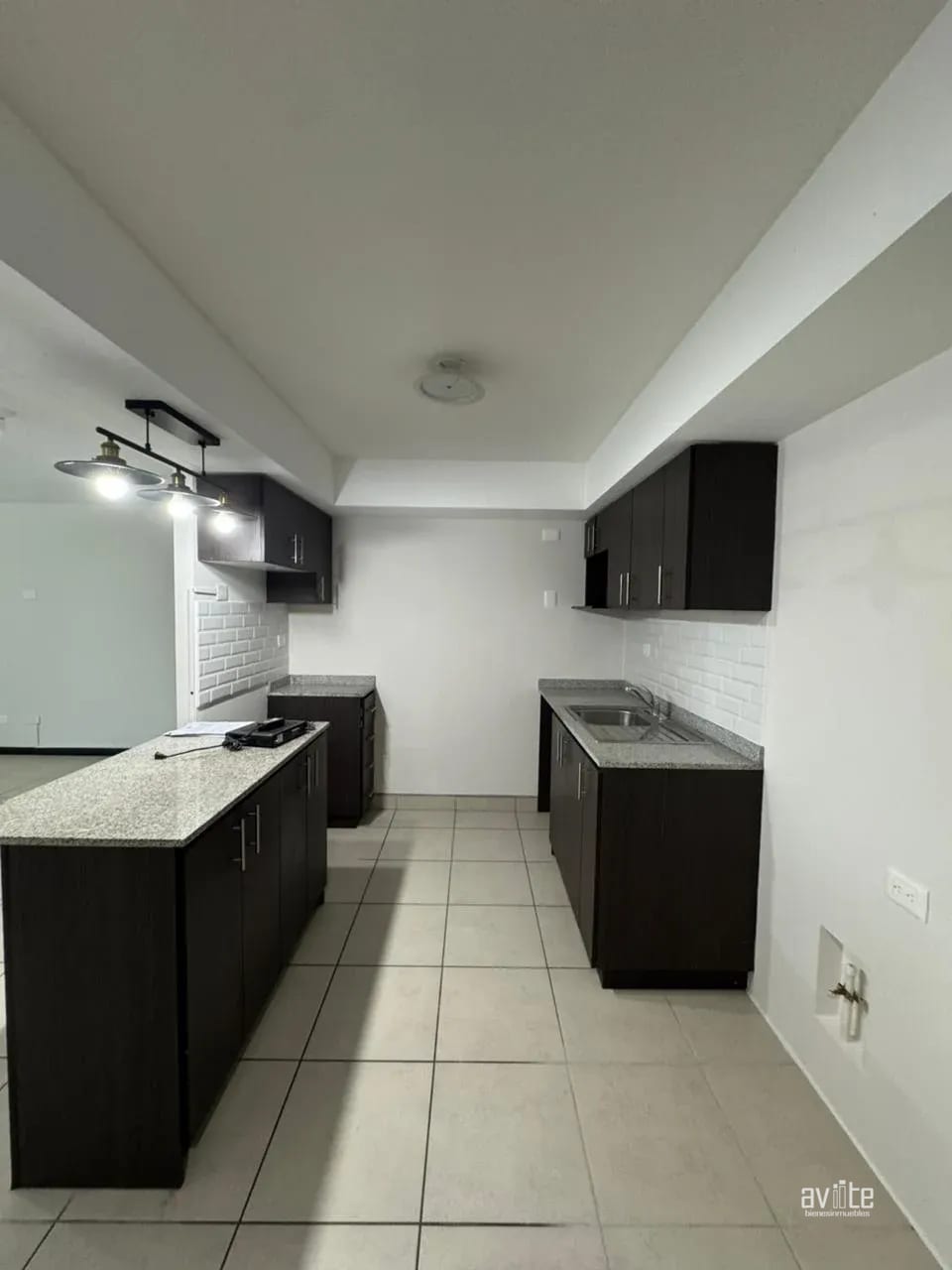 Apartamento nivel medio, Condado Naranjo en alquiler. — Apartamento en Venta en Condado Naranjo, Zona 4 Mixco, Guatemala, Ciudad — foto 5 de 11