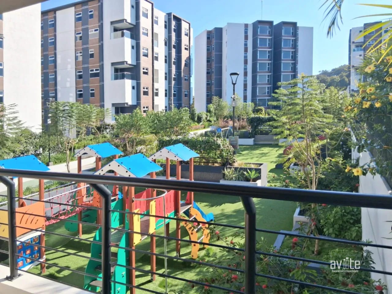 Villa de dos niveles para estrenar con linea blanca. Condado Naranjo — Apartamento en Alquiler en Condado Naranjo, Zona 4 Mixco, Guatemala, Ciudad — foto 12 de 14