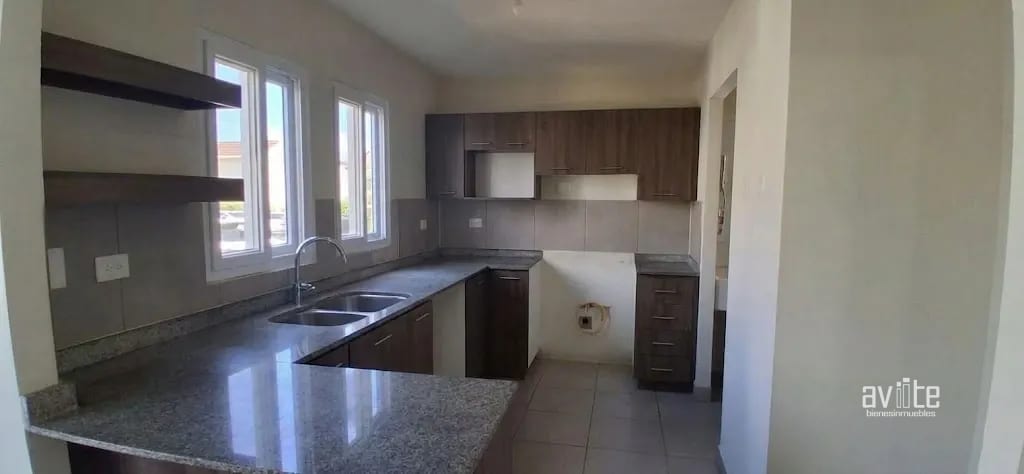 VILLA en alquiler, nivel 1 y 2. Dentro de Alameda Norte Q7,200 — Apartamento en Alquiler en Condado Naranjo, Zona 4 Mixco, Guatemala, Ciudad — foto 2 de 11