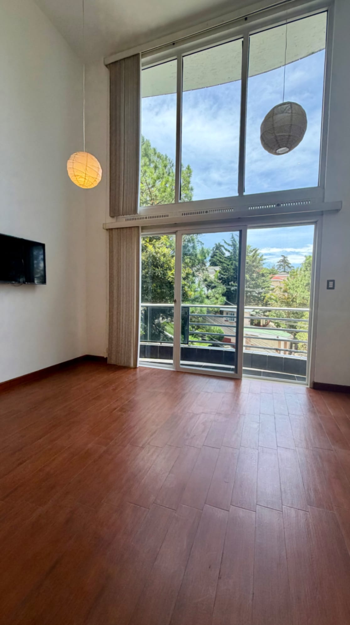 Apartamento tipo Loft - 8 mins de Cayalá — Apartamento en Alquiler en Zona 16, Guatemala, Ciudad — foto 1 de 11