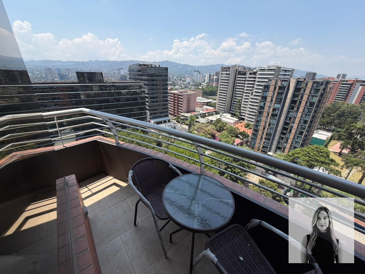 RENTA APTO/ SANTA MARÍA ZONA 10 — Apartamento en Alquiler en Santa María, Zona 10, Guatemala, Ciudad — foto 16 de 17