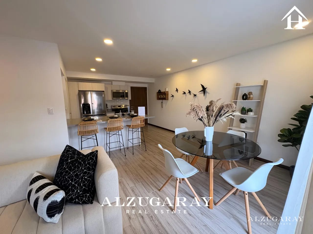 APTOS PARA ESTRENAR Z.10 -1, 2, 3 HAB / EDIFICIO NUEVO — Apartamento en Venta en Zona 10, Guatemala, Ciudad — foto 3 de 16