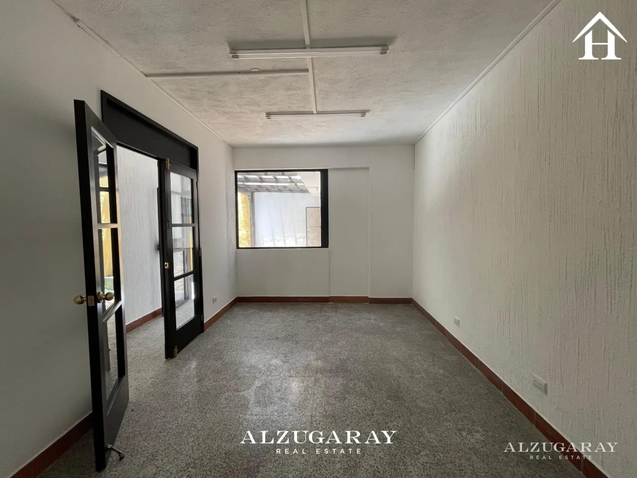 CASA PARA OFICINAS - 9 AMBIENTES / CENTRO HISTÓRICO Z.1 — Oficina en Alquiler en Zona 1, Guatemala, Ciudad — foto 12 de 13