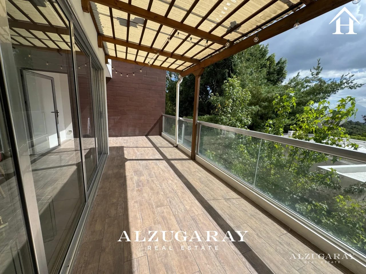 Apartamento Amueblado | 2 Hab. | Edificio en Zona 15 — Apartamento en Alquiler en Zona 15, Guatemala, Ciudad — foto 3 de 15