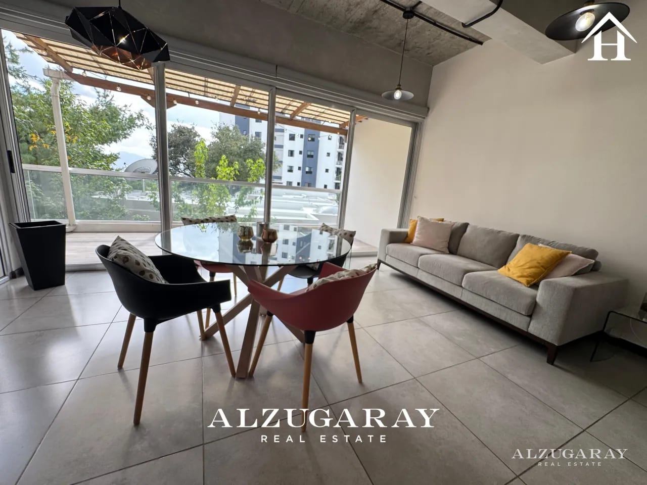 Apartamento Amueblado | 2 Hab. | Edificio en Zona 15 — Apartamento en Alquiler en Zona 15, Guatemala, Ciudad — foto 1 de 15