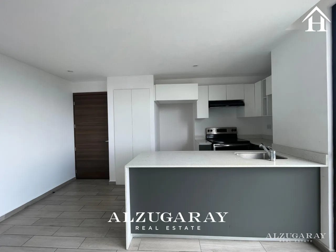 Apartamento en Renta Z.15 | 2 Hab. | Edificio Parque 15 — Apartamento en Alquiler en Parque 15, Zona 15, Guatemala, Ciudad — foto 1 de 10