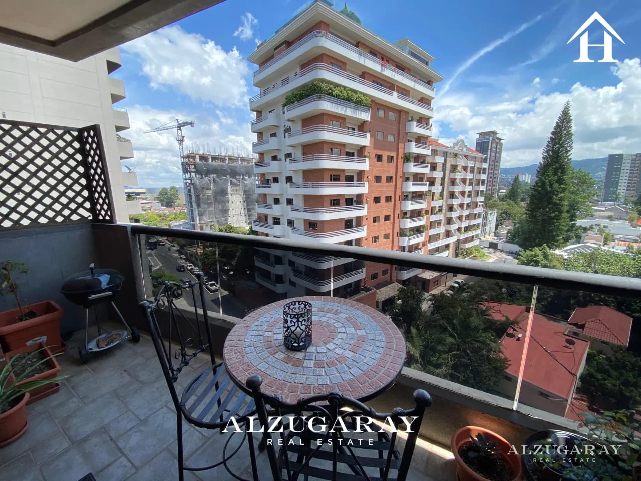 Apartamento Amueblado Z.10 | 2 Hab. | Altos de Santa Clara — Apartamento en Alquiler en Zona 10, Guatemala, Ciudad — foto 6 de 13