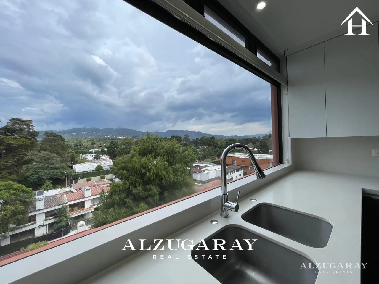 Apartamento en Renta | 2 Hab. | Edificio Zona 14 — Apartamento en Alquiler en Zona 14, Guatemala, Ciudad — foto 7 de 12