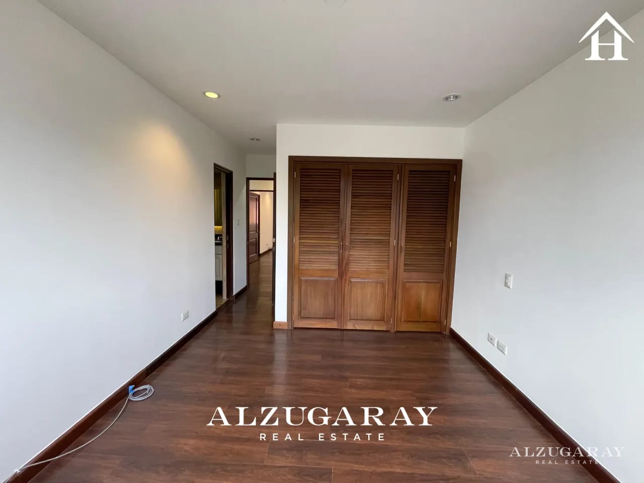 Apartamento en Renta | 2 Hab. | Edificio Zona 14 — Apartamento en Alquiler en Zona 14, Guatemala, Ciudad — foto 8 de 12