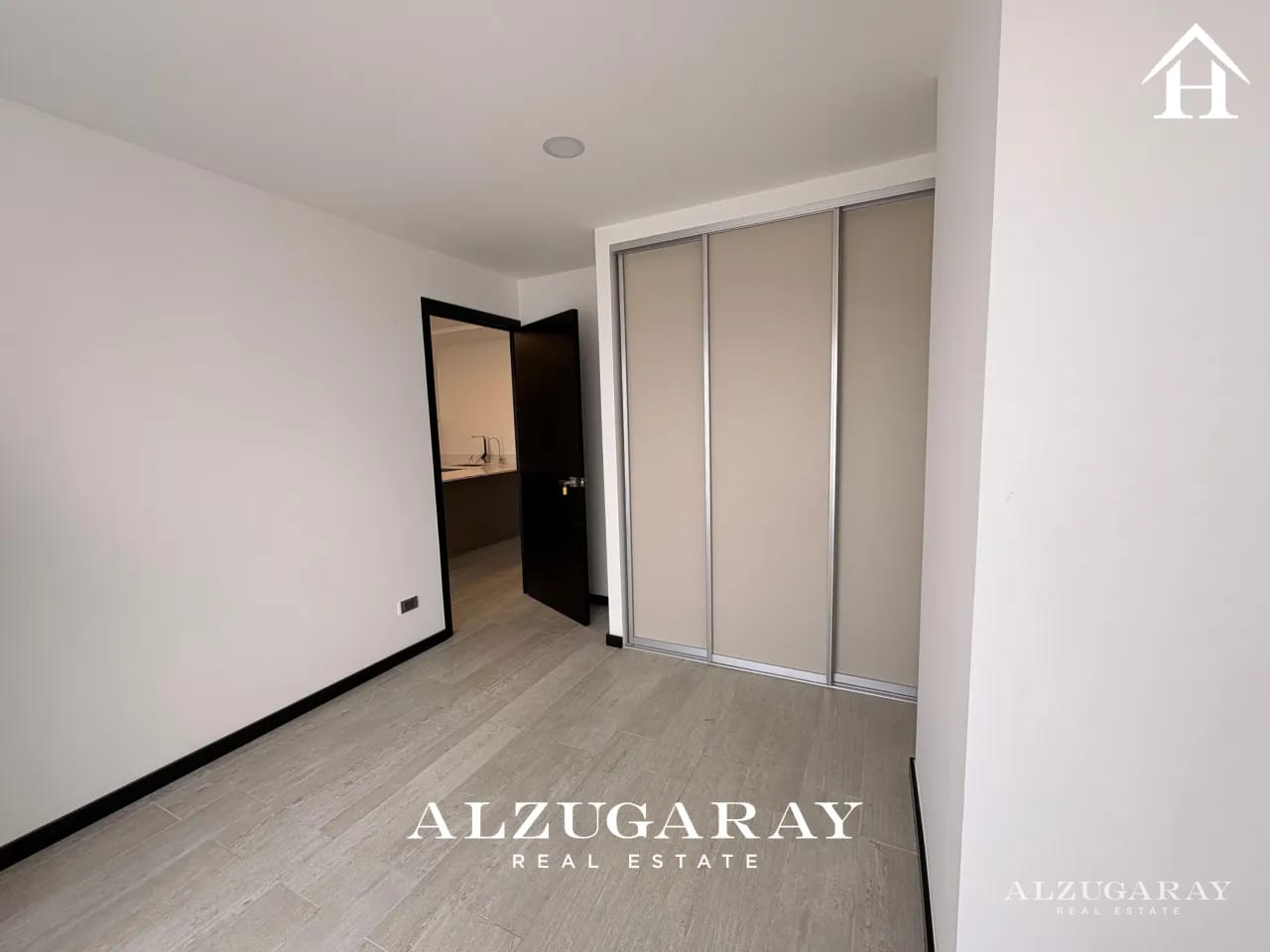 Apartamento Nivel Alto en Renta | 1 Hab | Edificio Verdu Zona 13 — Apartamento en Alquiler en Verdú, Zona 13, Guatemala, Ciudad — foto 4 de 12