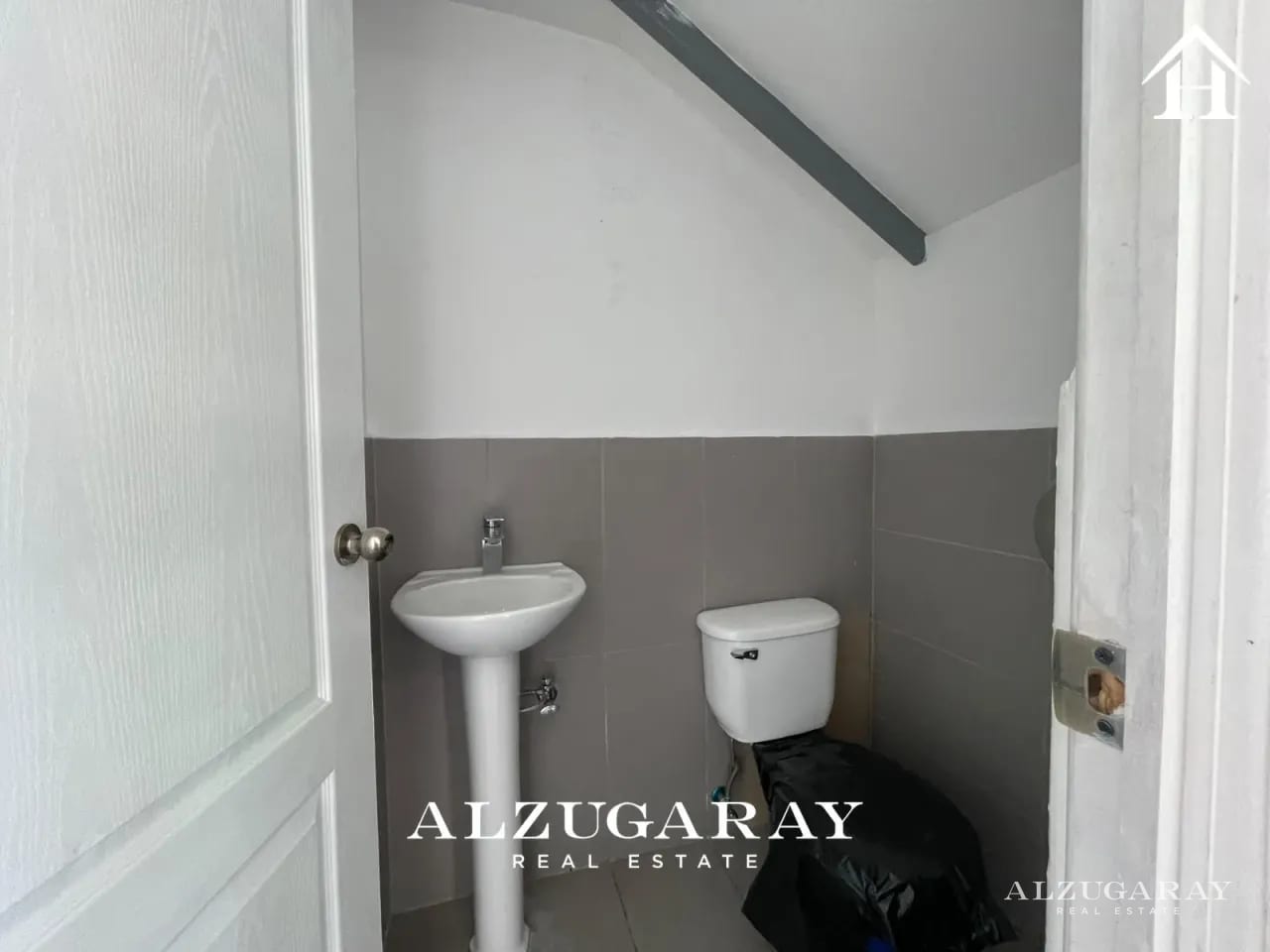 Local Comercial en Renta | 80 MT2 | Plaza Comercial Z.14 — Local en Alquiler en Zona 14, Guatemala, Ciudad — foto 5 de 7