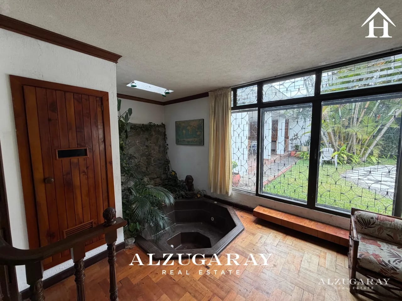 Casa Amueblada con Piscina | 4 Hab | Vista Hermosa II, Zona 15 — Casa en Alquiler en Zona 15, Guatemala, Ciudad — foto 9 de 17