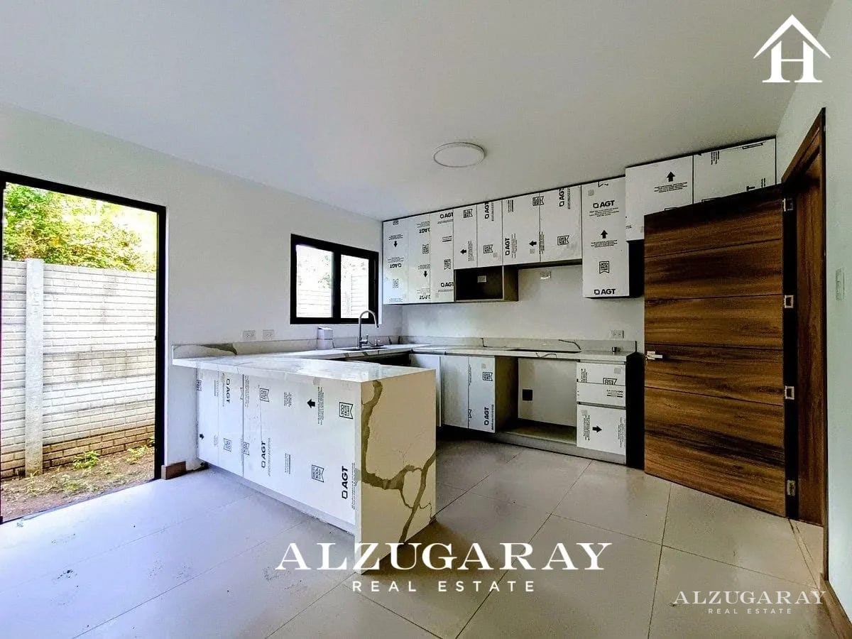Casa Moderna en Venta | 4 Hab. | Condomino KM. 19 CAES — Casa en Venta en Carretera a El Salvador, Guatemala, Ciudad — foto 5 de 14