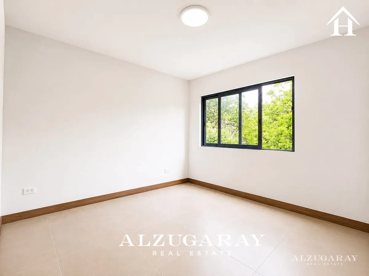 Casa Moderna en Venta |4 Hab. | Condomino KM. 19 CAES — Casa en Venta en Carretera a El Salvador, Guatemala, Ciudad — foto 7 de 14