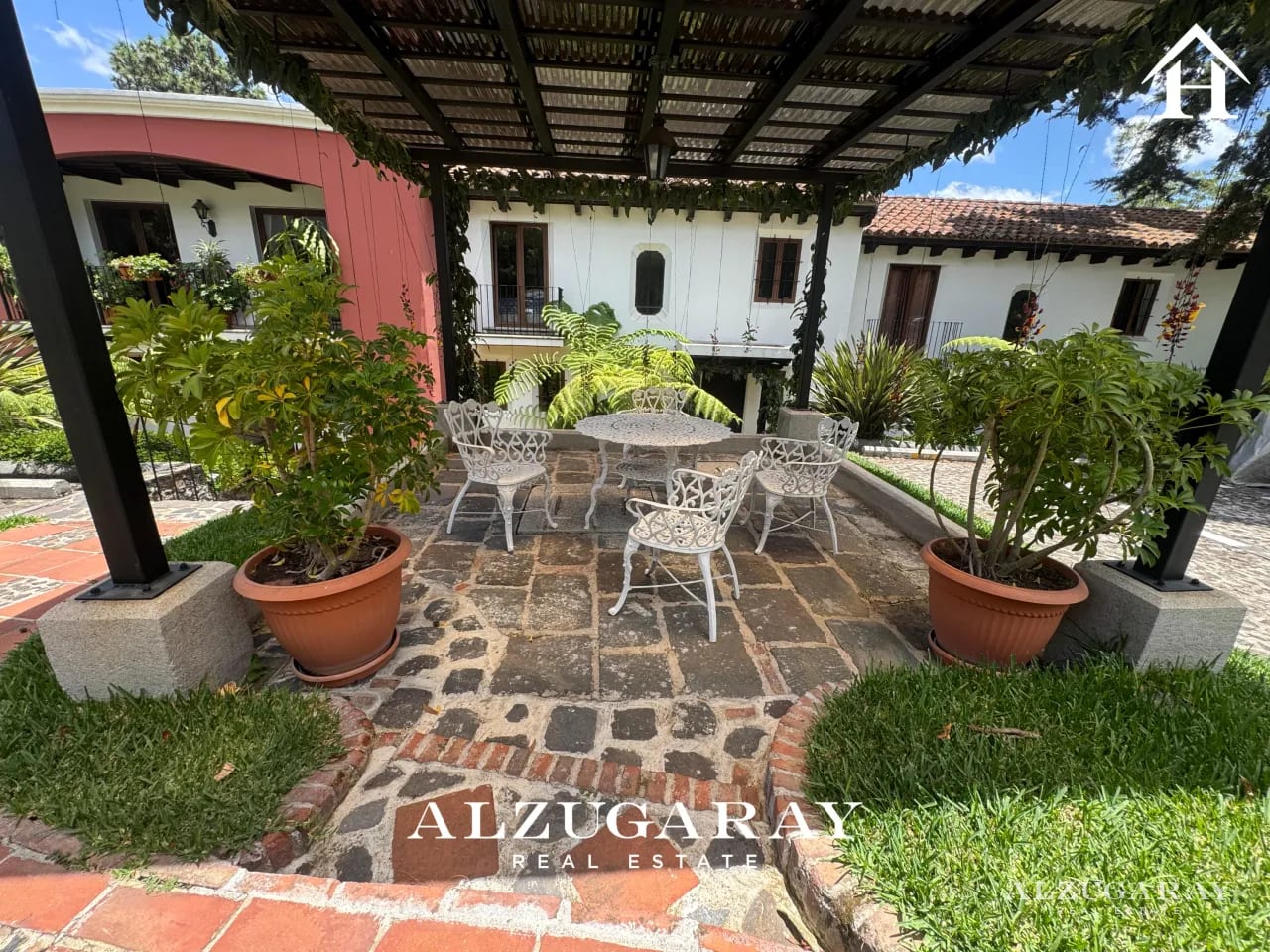 Casa en Venta Antigua Guatemala | 3 Hab. | Condominio Exclusivo — Casa en Venta en Antigua, Sacatepéquez — foto 1 de 13