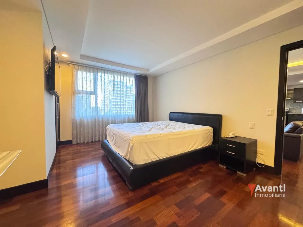 Alquilo Apartamento Zona 10, Amueblado — Apartamento en Alquiler en Santa Sofía, Zona 10, Guatemala, Ciudad — foto 9 de 13