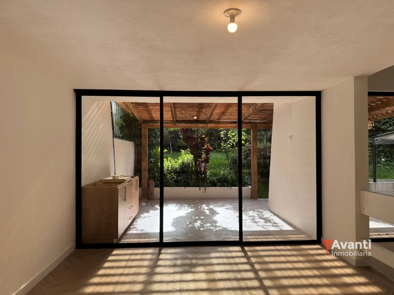 Alquilo Casa en Zona 15, en Condominio — Casa en Alquiler en Zona 15, Guatemala, Ciudad — foto 2 de 17