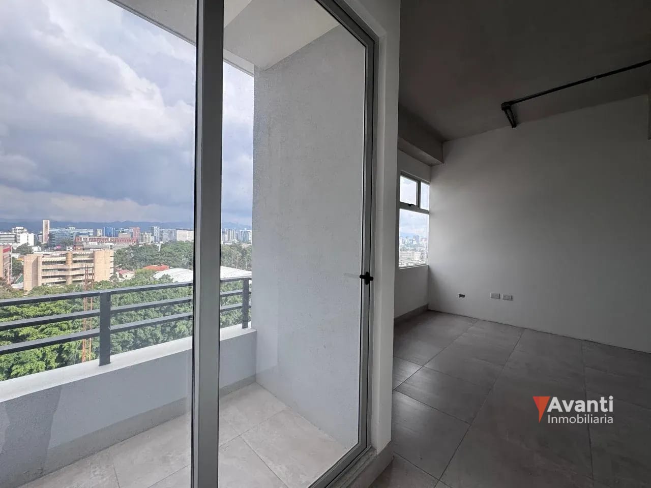 Alquiler Oficina Zona 9 — Oficina en Alquiler en Zona 9, Guatemala, Ciudad — foto 16 de 17